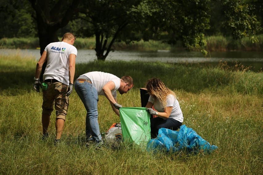 Sprzątanie świata organizuje Centrum Aktywności Lokalnej...