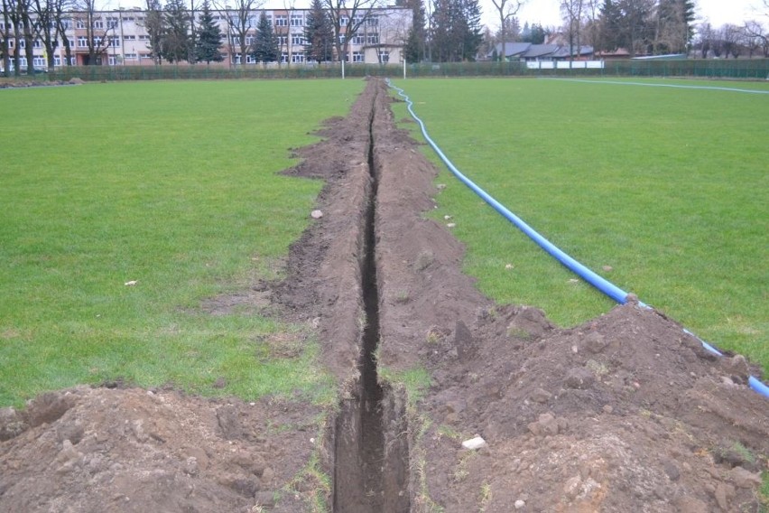 Ostrów Maz. Remont stadionu miejskiego rozpoczęty