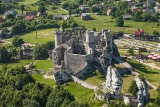 Zamek Ogrodzieniec: zwiedzanie, historia i legendy. Jakie tajemnice skrywają majestatyczne ruiny?