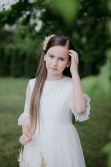 Najmodniejsze fryzury do Pierwszej Komunii Świętej dla dziewczynek Sprawdź, jak uczesać 9-latkę w tak ważnym dla niej dniu 