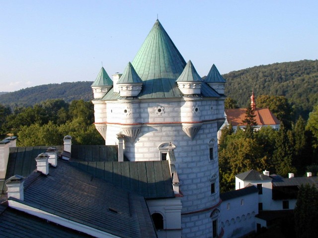 Zespół Zamkowo-Parkowy w Krasiczynie. Jeden z najpiękniejszych skarbów architektury renesansowo-manierystycznej w Europie.