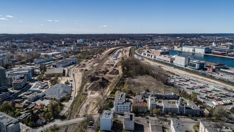 Gigantyczne inwestycje w infrastrukturę kolejową w Porcie Gdynia. Prace budowlane idą pełną parą