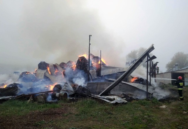 W niedzielę o godzinie 5.20 strażacy z OSP Janów zostali zadysponowani do pożaru w miejscowości Jaziewo w gminie Sztabin w powiecie augustowskim.