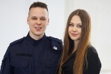 Warmia i Mazury. Nowe policjantki i nowi policjanci wstąpili do służby. Służyć wiernie Narodowi ślubowało 34 funkcjonariuszy. Zobacz zdjęcia