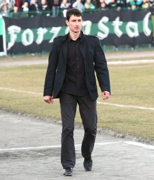 Trener drugoligowej Stali Stalowa Wola, Mirosław Kalita, szuka wzmocnień. Na treningi "Stalówki" mają przyjechać nowi piłkarze.