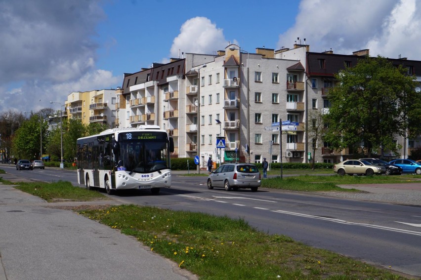 Nowe autobusy Ursusa, które po wielu perturbacjach zostały...