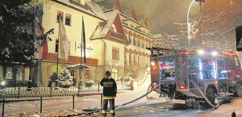 Pożar zakopiańskiego hotelu Belvedere gasiło 25 zastępów...