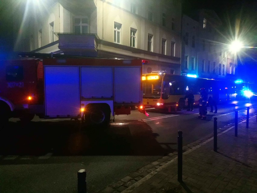 Pechowy czwartkowy wieczór w MPK. Wypadek i pożar autobusów w Leśnicy (ZDJĘCIA)