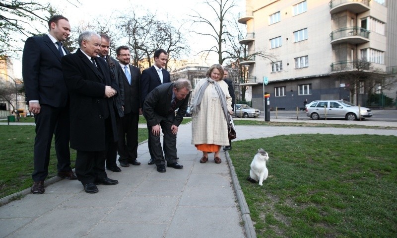 Prezes PiS Jarosław Kaczyński był na skwerze gdy nadano mu...