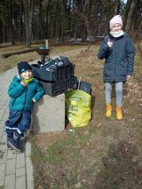 50 osób sprzątało gminę Bytów. Mieszkańcy wzięli sprawy w swoje ręce (ZDJĘCIA)