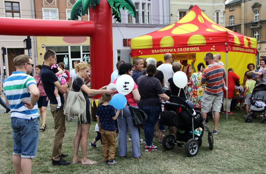 Piknik Bajkowy na Magicznej Wyspie na trawie w Grudziądzu [zdjęcia]