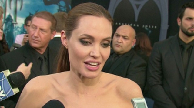 Angelina Jolie usunęła jajniki i jajowody