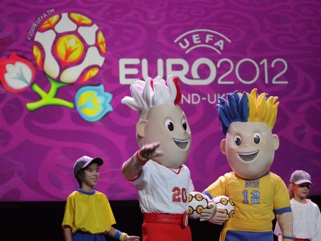 EURO 2012 może przyciągnąć wielu widzów, jeśli polskim piłkarzom się powiedzie