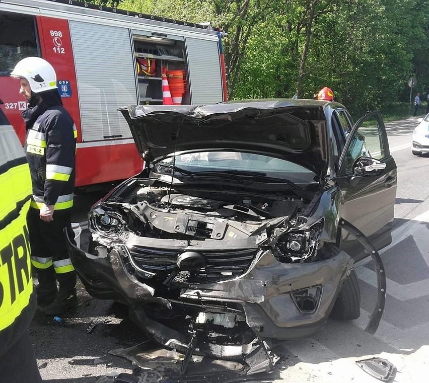 Groźny wypadek pod Krakowem. Sześć osób rannych [KRÓTKO]