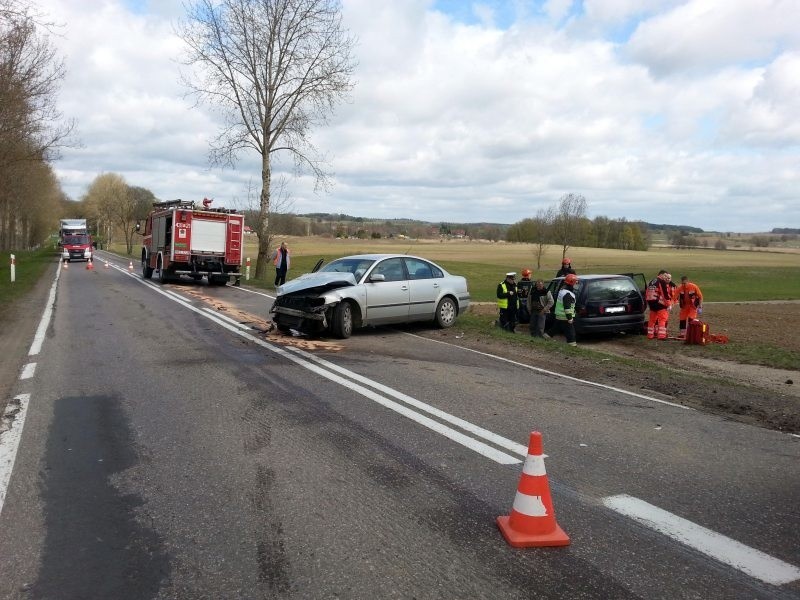 Wypadek na trasie Straduny - Oracze. Cztery osoby ranne (zdjęcia)