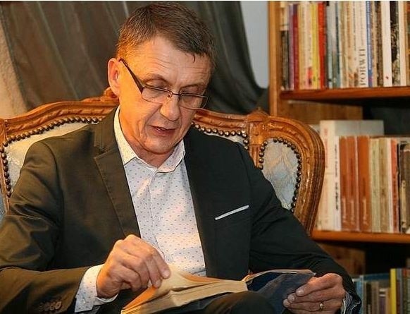 W rolę guślarza wcielił się Jan Maćkowiak, członek zarządu województwa świętokrzyskiego.