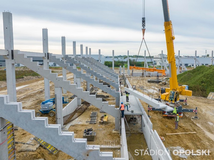 Budowa stadionu w Opolu. Postęp prac.