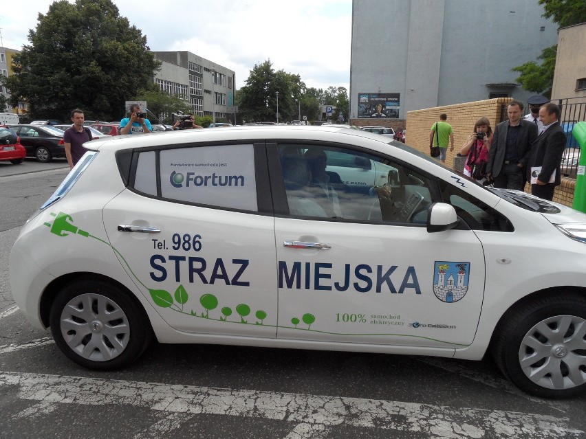 Elektryczne auto dla Straży Miejskiej w Częstochowie [ZDJĘCIA]