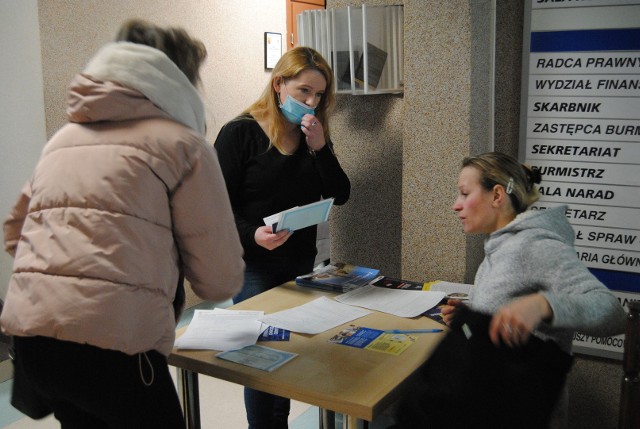 W Urzędzie Gminy Włoszczowa ruszyła rejestracja uchodźców z Ukrainy w systemie PESEL.