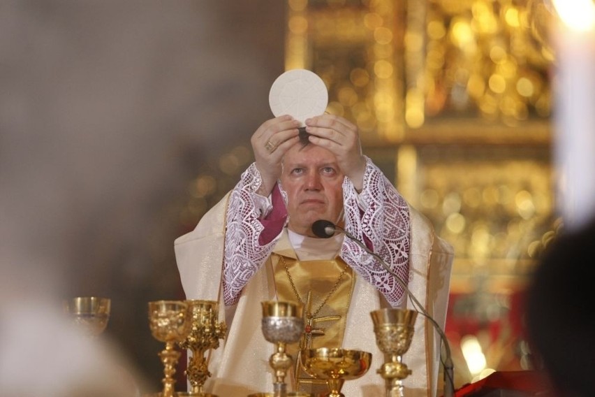 Józef Kupny już oficjalnie naszym arcybiskupem (ZDJĘCIA, HOMILIA INAUGURACYJNA)