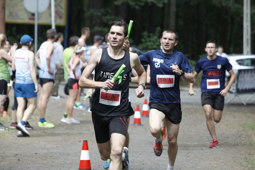 Sztafetowy Maraton Szakala w łódzkim Arturówku [ZDJĘCIA]