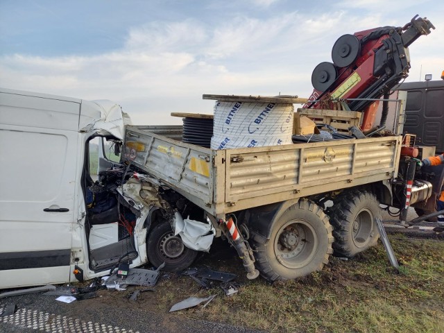 W poniedziałek (16.11) krótko przed godz. 7:00 na autostradzie A1 pomiędzy Lisewem a Turznem (134,4 km) doszło do wypadku drogowego.CZYTAJ DALEJ >>>>>