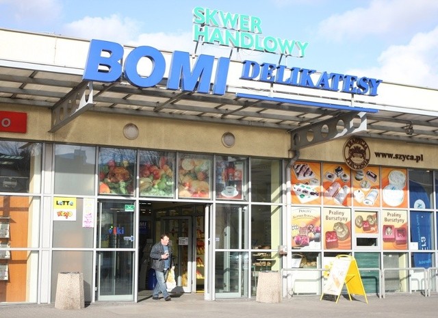 Czy markety Bomi przetrwają? Firma ogłosiła upadłośćSklep Bomi w Słupsku. Kiedyś słynął z ekskluzywnych towarów spożywczych.