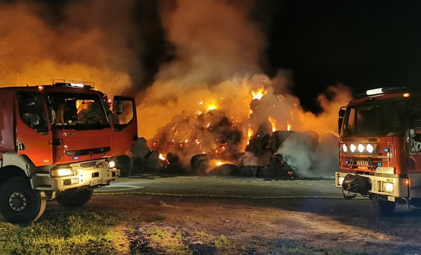 Pożar na polu w Krzywiźnie