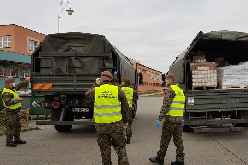 Koronawirus Ostrołęka. Kolejne 9 ton żywności trafiło do Ostrołęki 