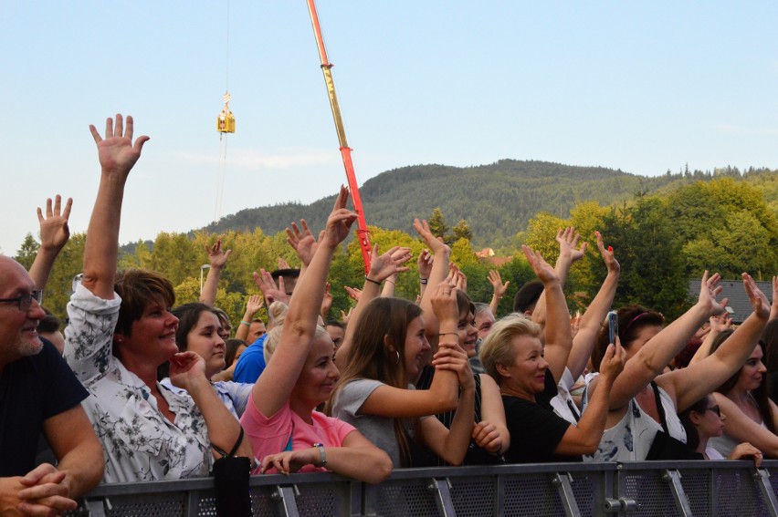 Myślenice. Święto gminy trwa. W sobotę królował folk i pop, a jutro dawka rocka i ...rock-polo. 