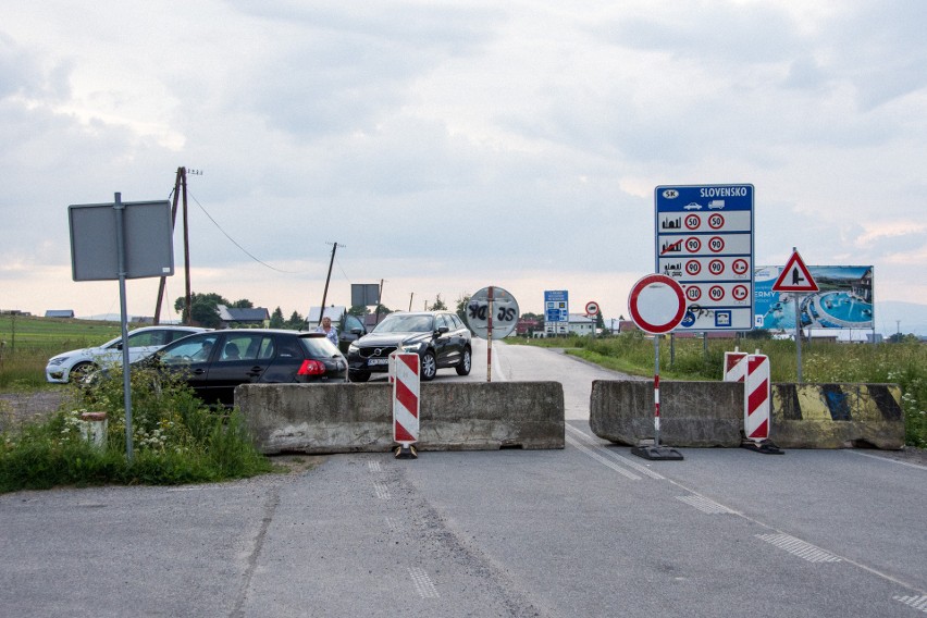 Podhale. Słowacy zamknęli przejścia graniczne. Zamieszanie na granicy. Ludzie o tym nie wiedzieli 