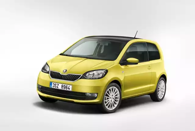 Skoda Citigo Na wiosnę 2017 roku najmniejszy model Skody zyskuje zmodernizowany przód nadwozia oraz zmiany we wnętrzu. Odświeżona Skoda Citigo będzie świętowała swoją premierę na Międzynarodowych Targach Samochodowych w Genewie, które odbędą się w dniach 7-19 marca.Fot. Skoda