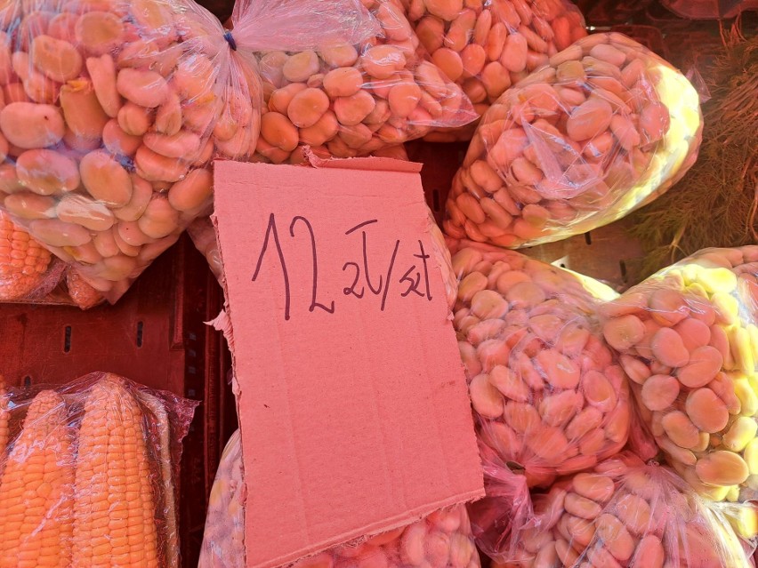 Ceny warzyw i owoców na giełdzie w Miedzianej Górze. Po ile truskawki, maliny, czereśnie, bób i inne? Zobacz zdjęcia