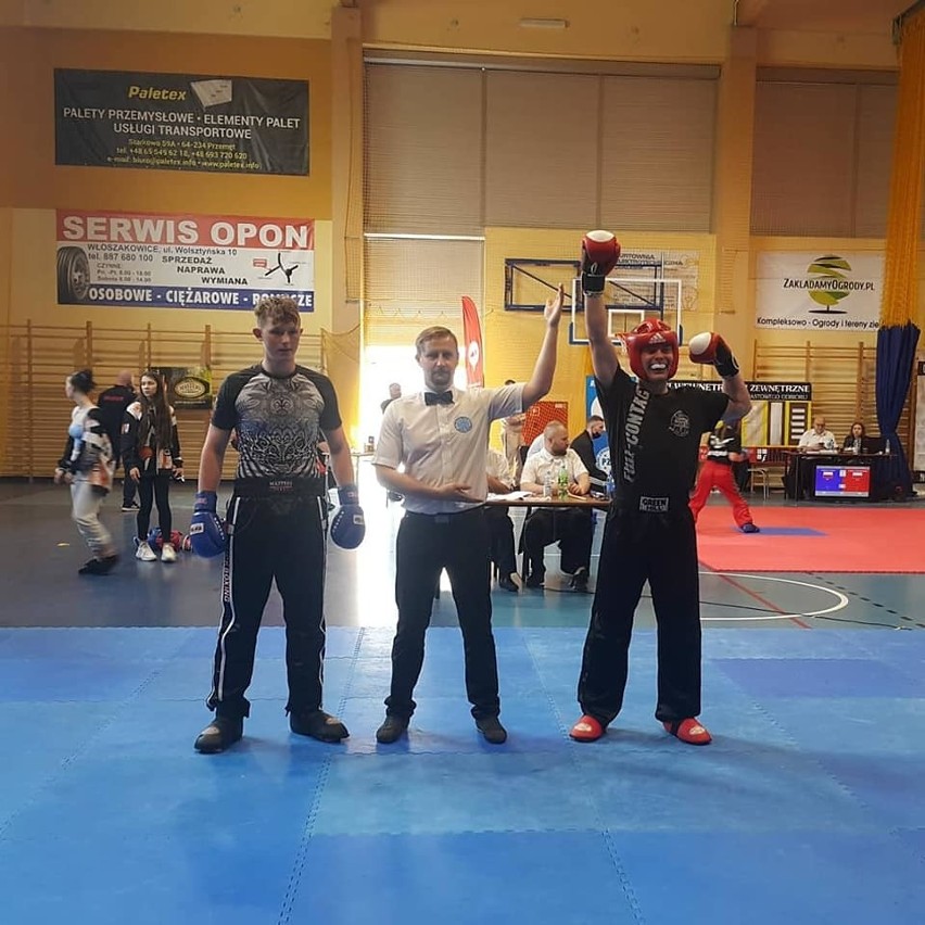 Piotr Glegoła z Radomia został mistrzem Polski juniorów w kick boxingu (ZDJĘCIA) 