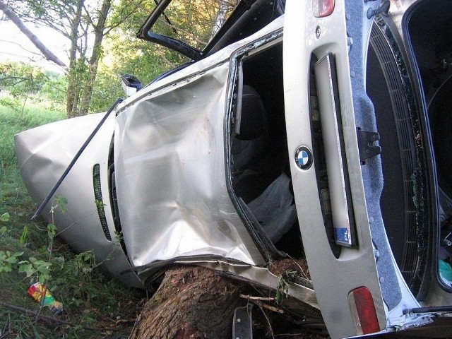 Wypadek BMW niedaleko Trześcianki