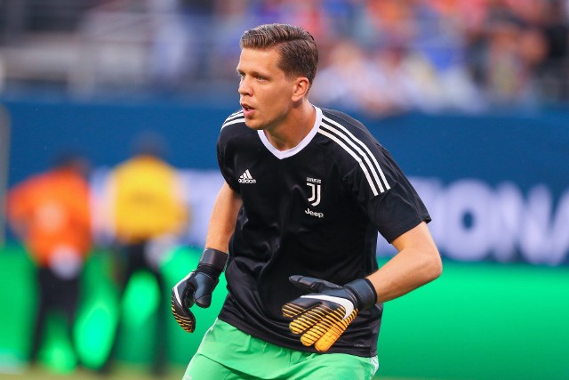 Wojciech Szczęsny zachował czyste konto w debiucie. W 26. minucie uchronił swój zespół od utraty bramki - znakomicie wybronił niski strzał z rzutu wolnego.