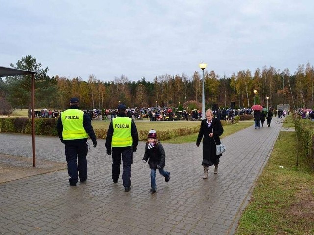 Jeśli ktoś zdradzi policjantowi, iż jest osobą homoseksualną, ten powinien podziękować za ujawnienie tożsamości. I zagwarantować całkowitą dyskrecję