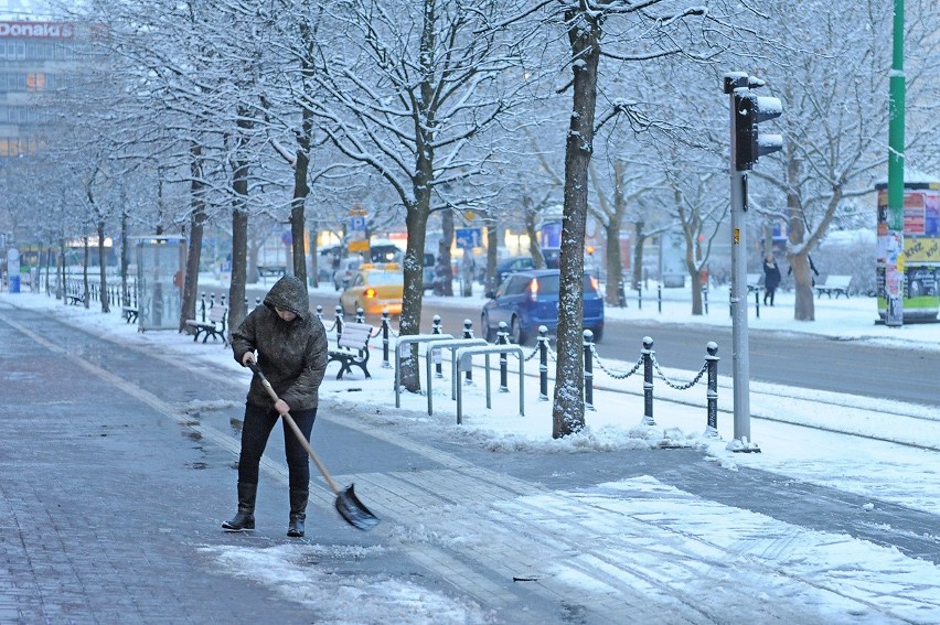 Zima w Poznaniu: Tak wyglądał poranek w mieście!