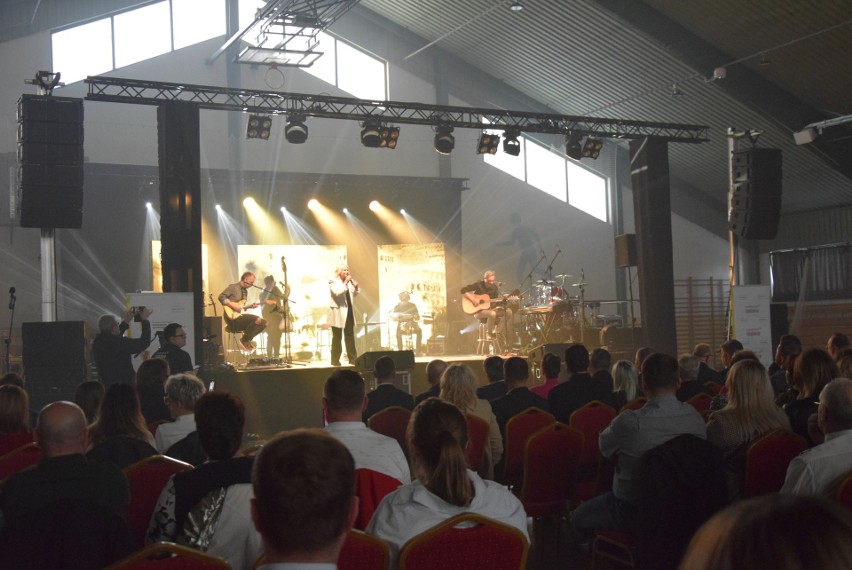 Koncert w Łowiczu był pierwszym z tegorocznych koncertów dla strażaków. Kolejne odbędą się w Opocznie i Bełchatowie