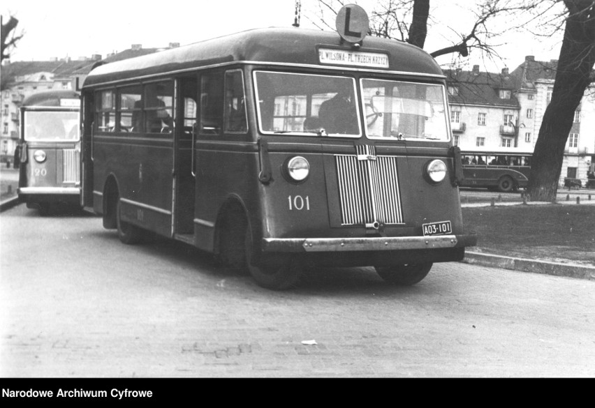 Autobus komunikacji miejskiej w Warszawie
1937 - 1939