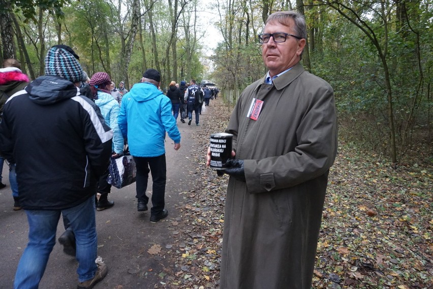 Wszystkich Świętych w Poznaniu: Trwa zbiórka na Rossę - 1...