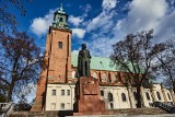 Atrakcje Gniezna idealne na zimową wycieczkę. Odkryj niezwykłą historię pierwszej stolicy Polski
