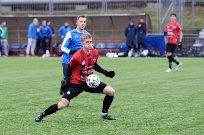 W sparingowym meczu rozegranym w Koszalinie, trzecioligowa Gwardia zremisowała z drugoligową Bytovią Bytów 1:1 (0:1)