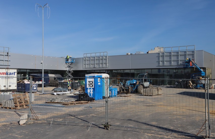 Trwają prace przy rozbudowie centrum Handlowego "Nad Potokiem" w Radomiu. Zobaczcie zdjęcia