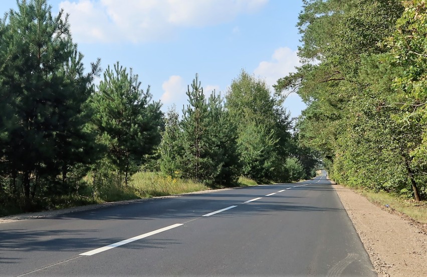 Zakończono remont pięciokilometrowego odcinka drogi z Ozorkowa do Grotnik. ZDJĘCIA