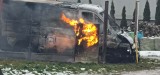 Auto dostawcze spłonęło doszczętnie w Mścicach [ZDJĘCIA]