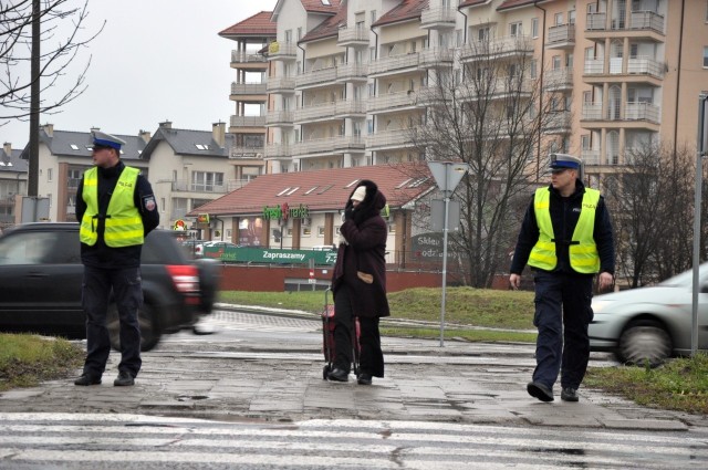 Policjanci pojawili się na przejściach w Gorzowie.