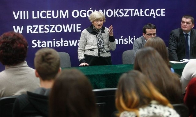Lucia Retman brała w Rzeszowie udział w VI Obchodach Międzynarodowego Dnia Pamięci o Ofiarach Holocaustu.