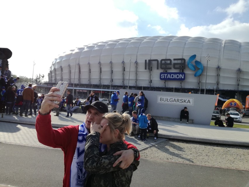 Lech - Lecha: Kibice już przed stadionem!