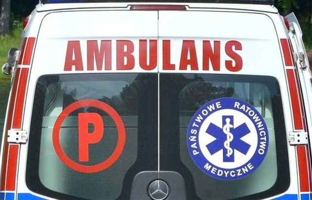 Choroszcz. Wypadek motocyklisty na ul. Mickiewicza. Kierowca jednośladu zmarł w szpitalu [ZDJĘCIA] 